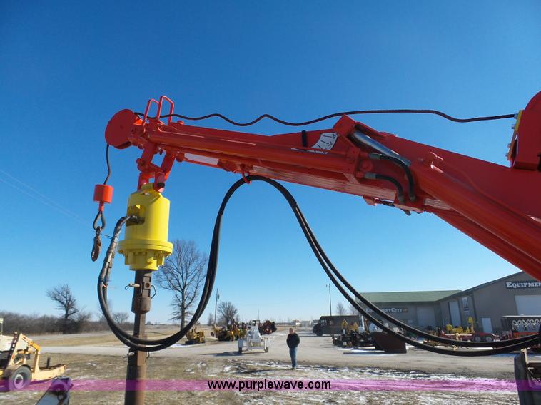 image for item AX9231 2000 S.D. Pittman 4000-T mini derrick digger