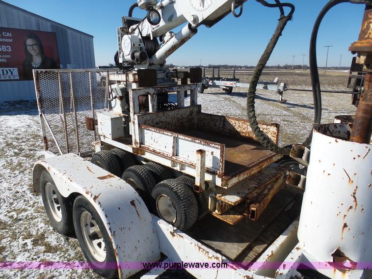 image for item AX9232 1995 SDP EZ-Hauler mini derrick digger