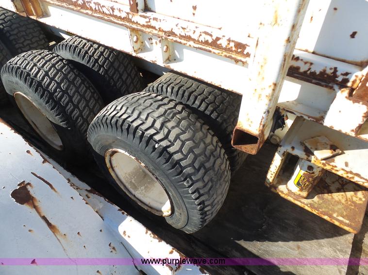 image for item AX9232 1995 SDP EZ-Hauler mini derrick digger