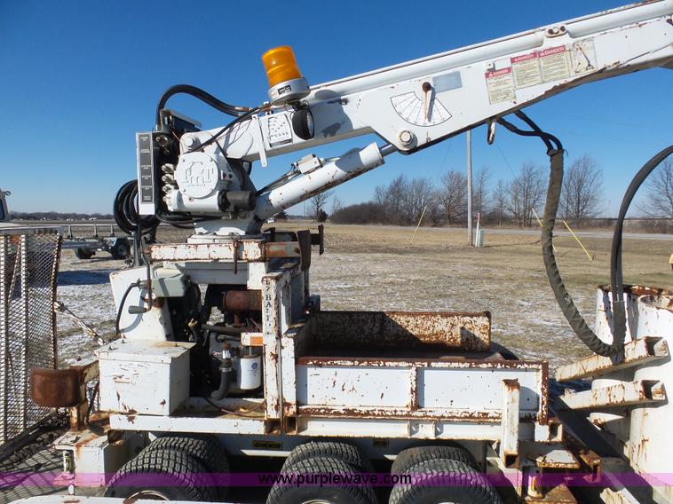 image for item AX9232 1995 SDP EZ-Hauler mini derrick digger