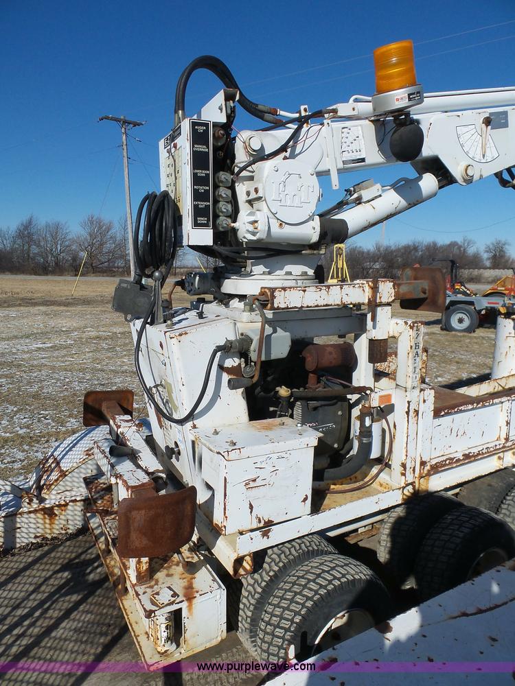 image for item AX9232 1995 SDP EZ-Hauler mini derrick digger