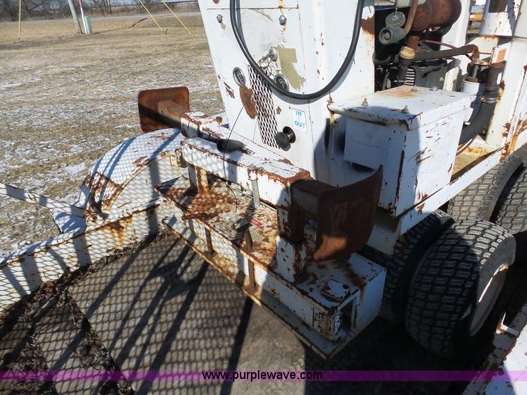image for item AX9232 1995 SDP EZ-Hauler mini derrick digger