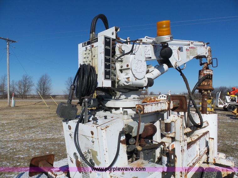image for item AX9232 1995 SDP EZ-Hauler mini derrick digger