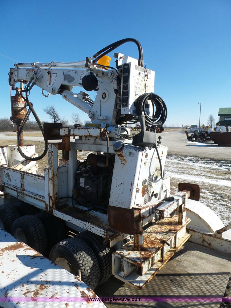 image for item AX9232 1995 SDP EZ-Hauler mini derrick digger