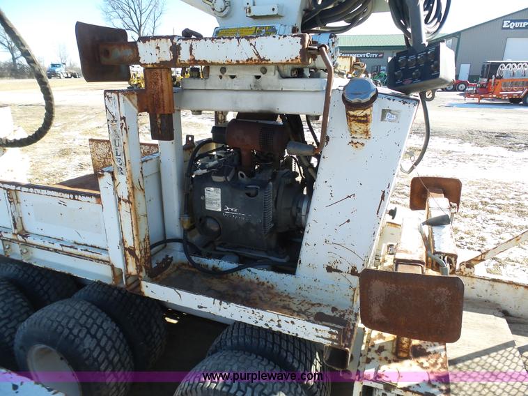 image for item AX9232 1995 SDP EZ-Hauler mini derrick digger