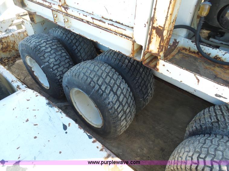 image for item AX9232 1995 SDP EZ-Hauler mini derrick digger