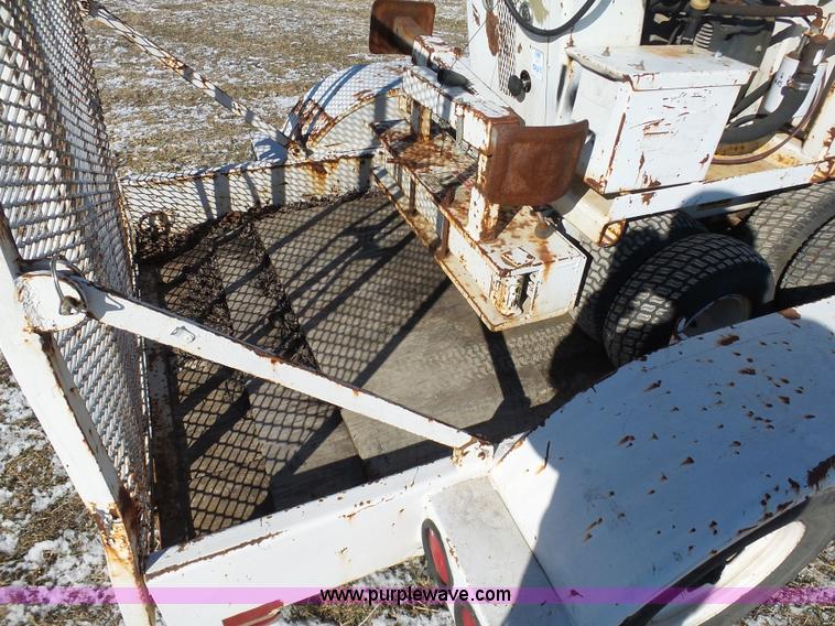 image for item AX9232 1995 SDP EZ-Hauler mini derrick digger