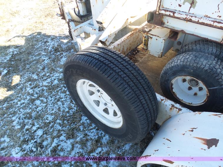 image for item AX9232 1995 SDP EZ-Hauler mini derrick digger