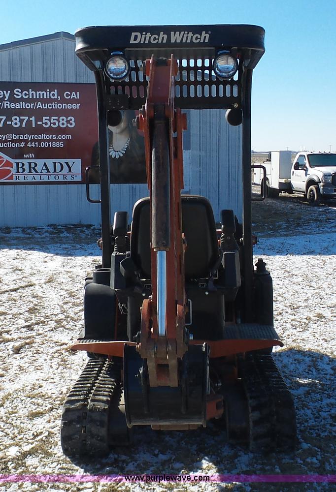 image for item AX9235 2008 Ditch Witch XT850 tool carrier