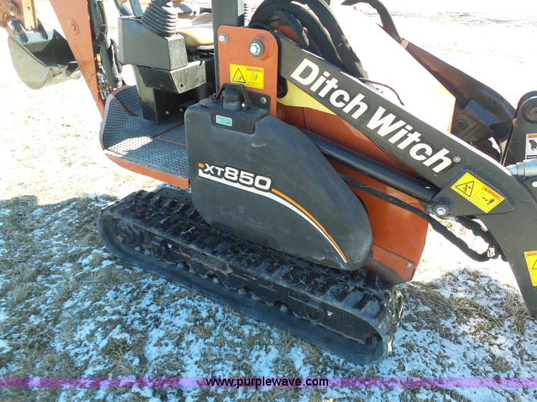 image for item AX9235 2008 Ditch Witch XT850 tool carrier