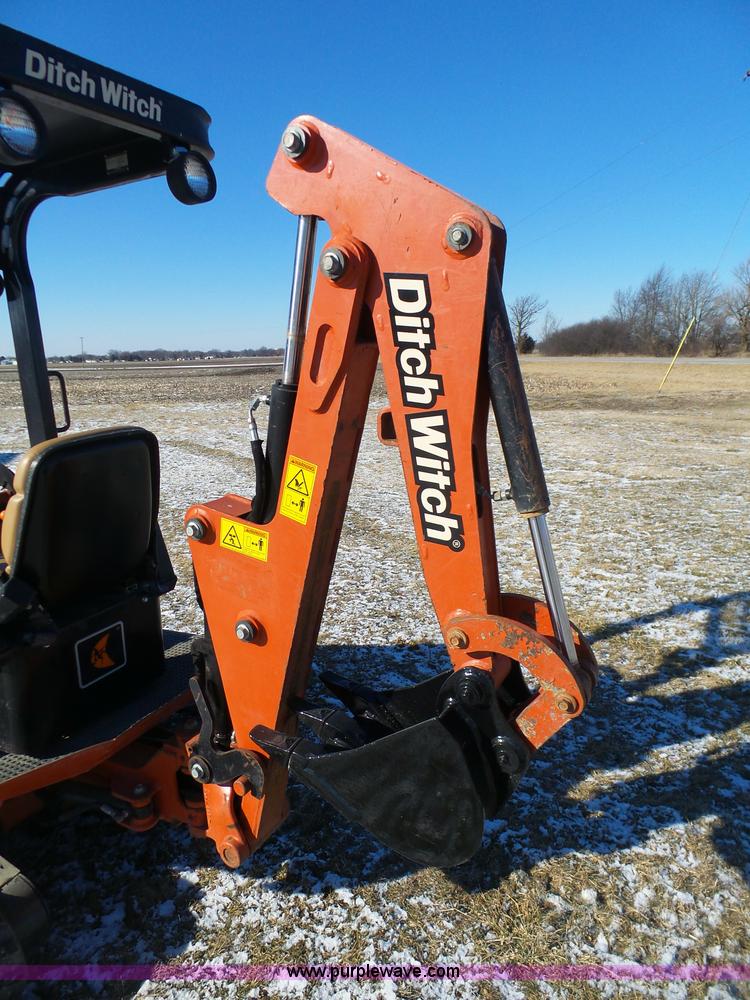 image for item AX9235 2008 Ditch Witch XT850 tool carrier