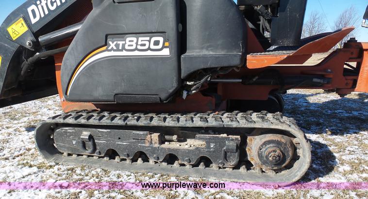 image for item AX9235 2008 Ditch Witch XT850 tool carrier