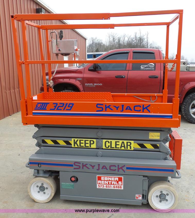 image for item BI9240 Sky Jack III 3219 scissor lift