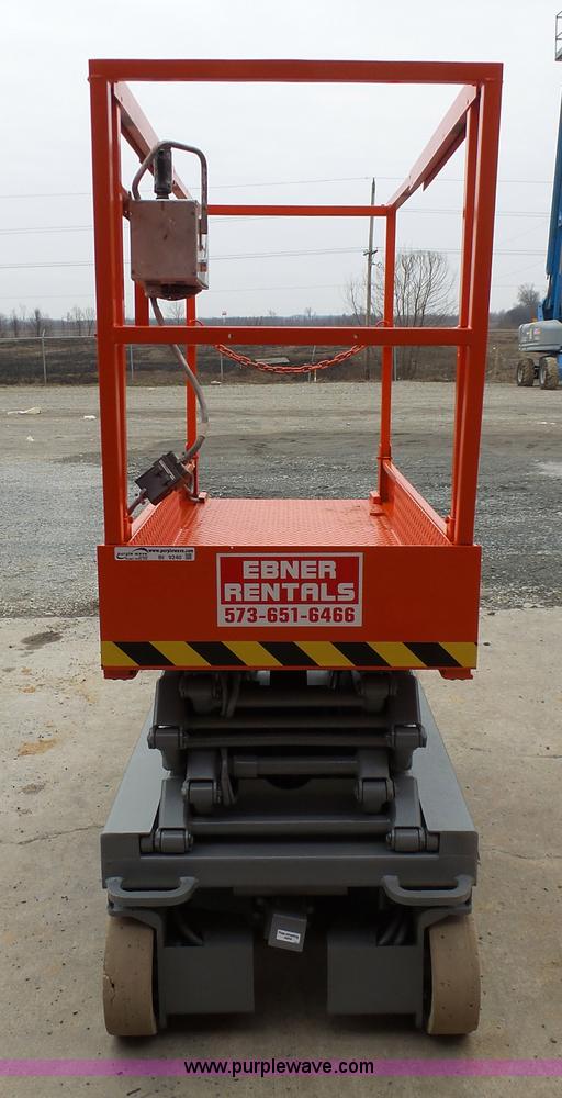 image for item BI9240 Sky Jack III 3219 scissor lift