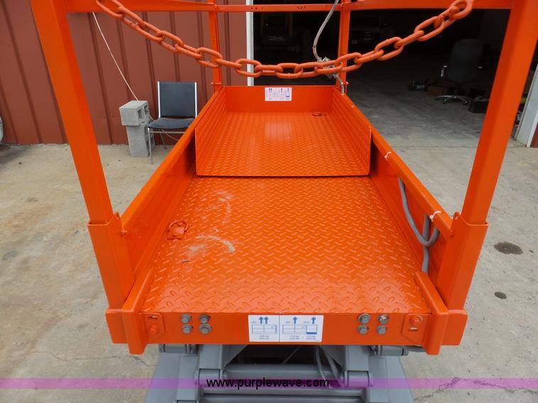 image for item BI9240 Sky Jack III 3219 scissor lift