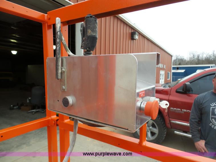 image for item BI9240 Sky Jack III 3219 scissor lift