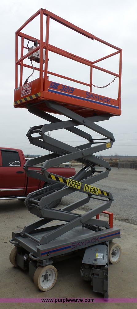 image for item BI9240 Sky Jack III 3219 scissor lift
