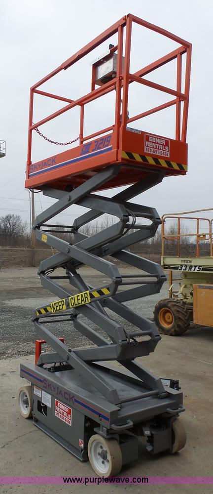 image for item BI9240 Sky Jack III 3219 scissor lift