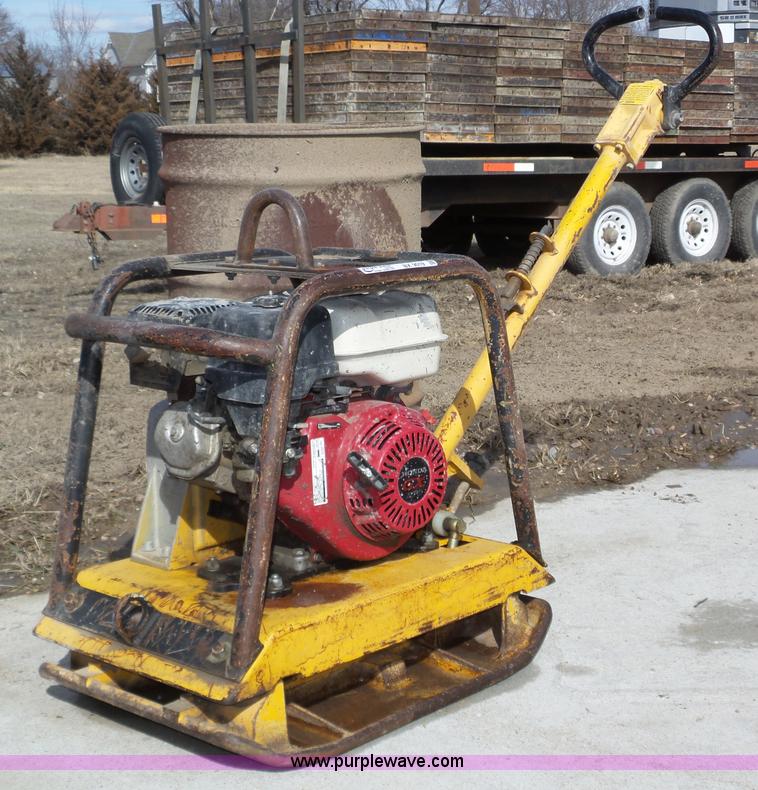 image for item BX9019 Wacker reversible plate compactor