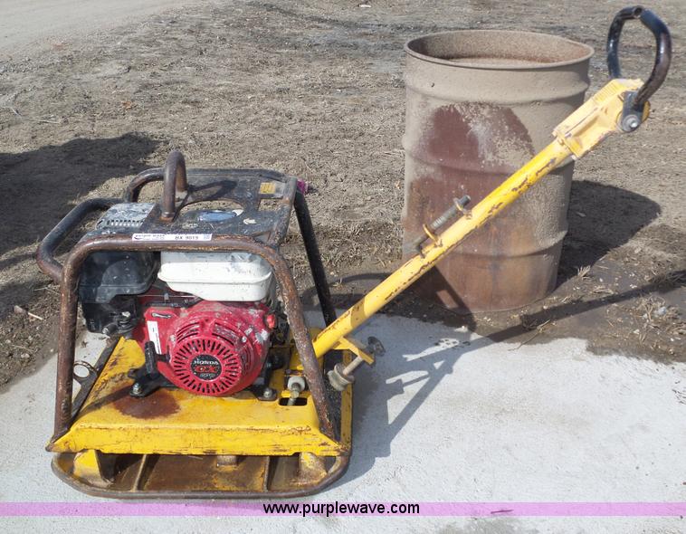 image for item BX9019 Wacker reversible plate compactor