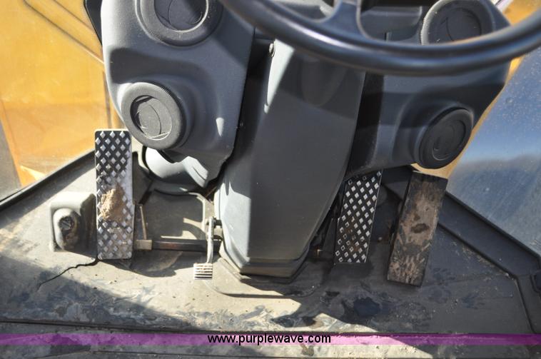 image for item G7235 2011 John Deere 544K wheel loader