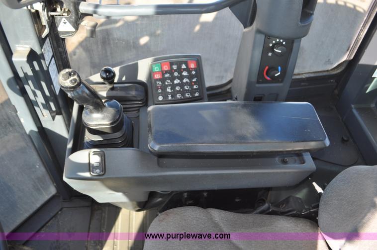 image for item G7235 2011 John Deere 544K wheel loader