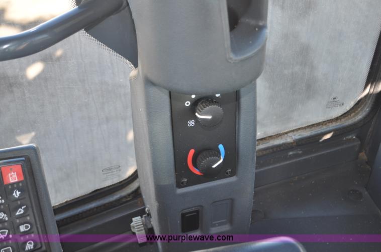 image for item G7235 2011 John Deere 544K wheel loader