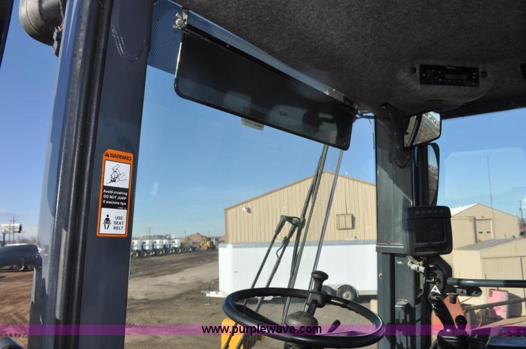 image for item G7235 2011 John Deere 544K wheel loader