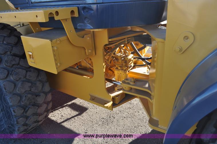 image for item G7235 2011 John Deere 544K wheel loader