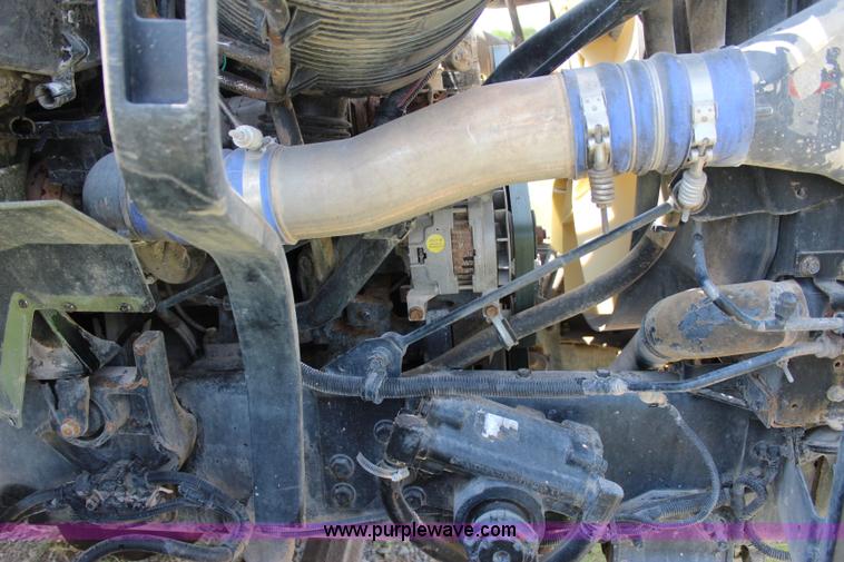 image for item I1630 2007 International 7600 tank truck