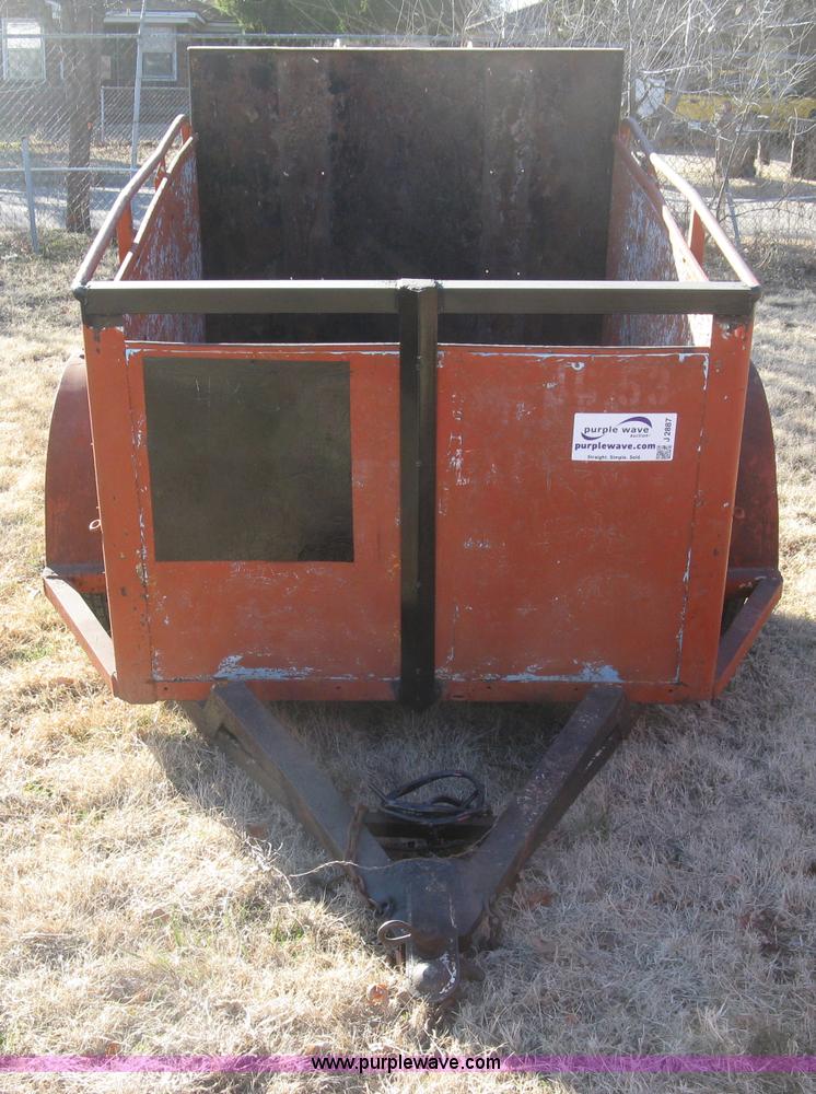 image for item J2887 Utility trailer