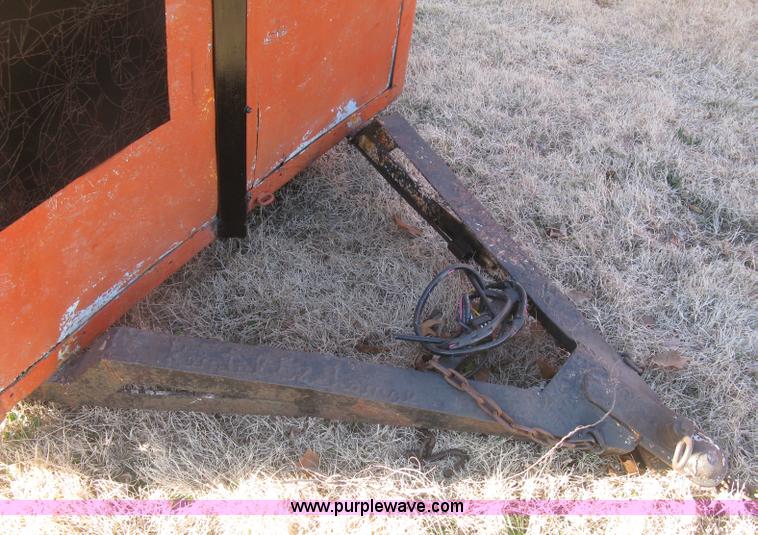 image for item J2887 Utility trailer