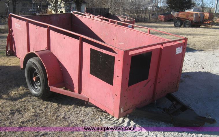 image for item J2888 Utility trailer