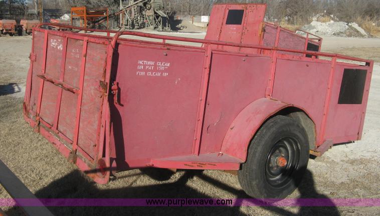 image for item J2888 Utility trailer