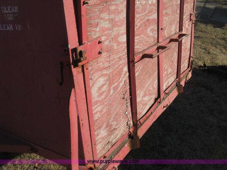 image for item J2888 Utility trailer