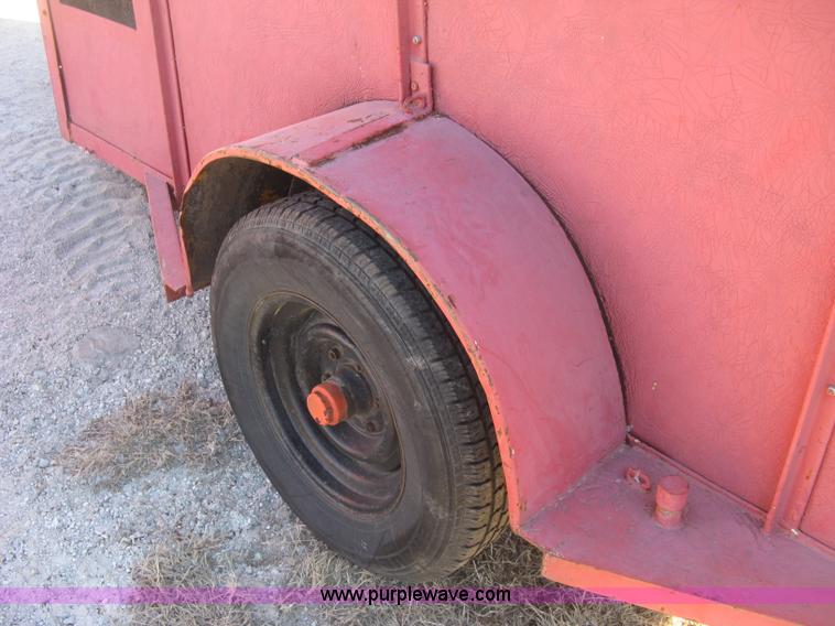 image for item J2888 Utility trailer