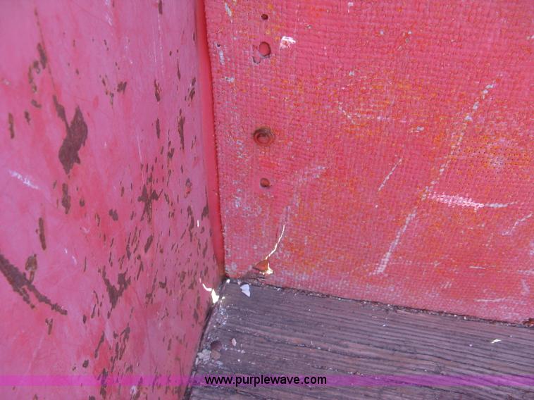 image for item J2888 Utility trailer