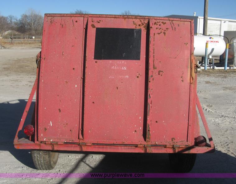 image for item J2889 Utility trailer