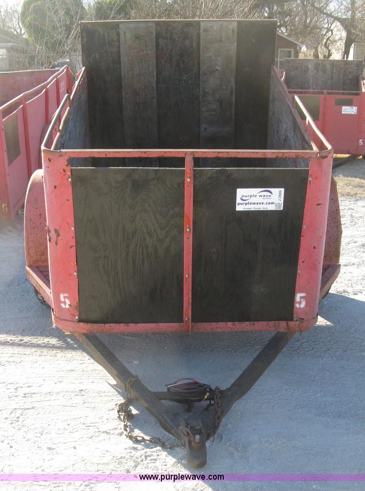 image for item J2889 Utility trailer