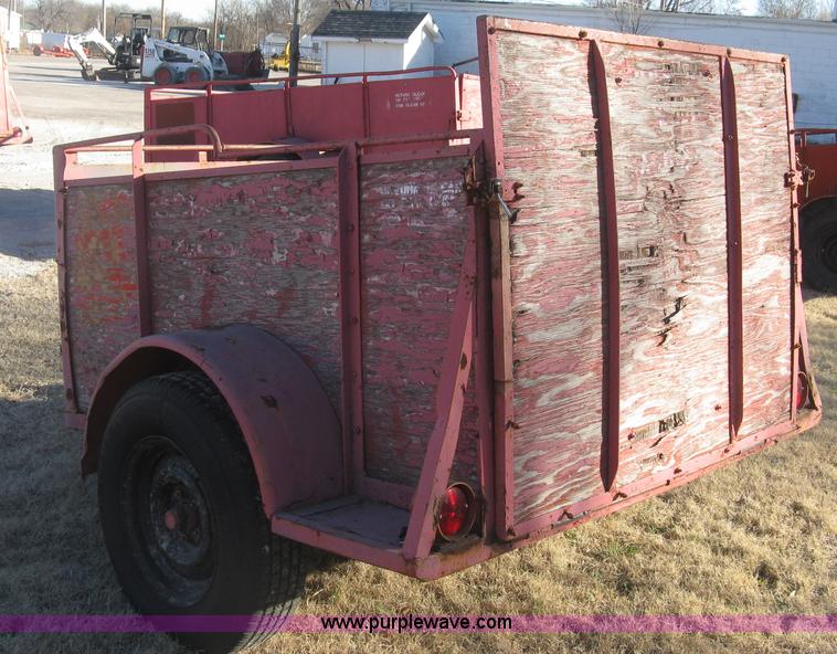 image for item J2890 Utility trailer