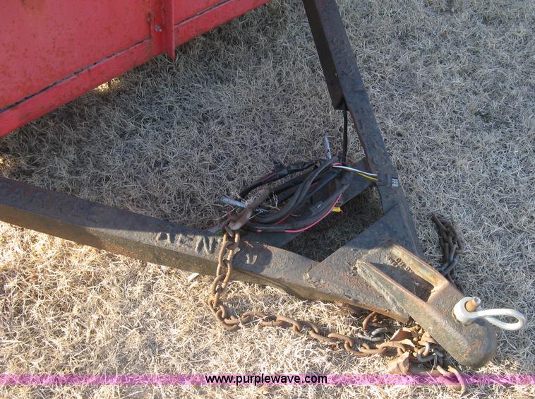 image for item J2890 Utility trailer