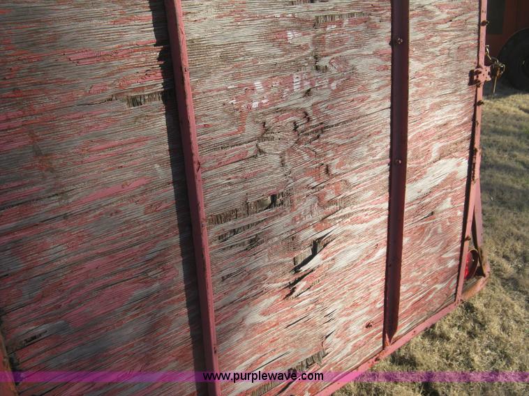 image for item J2890 Utility trailer