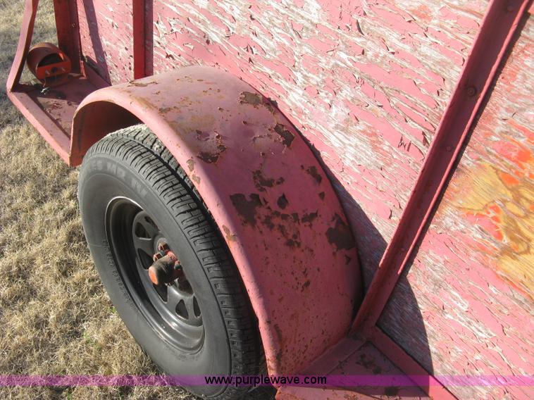 image for item J2890 Utility trailer