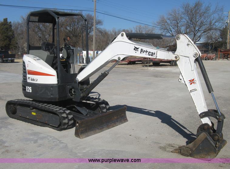 image for item J2891 2012 Bobcat E26 compact excavator