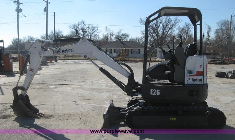 image for item J2891 2012 Bobcat E26 compact excavator