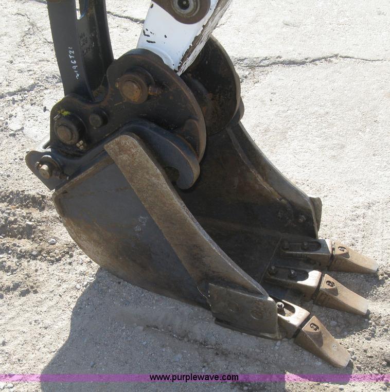 image for item J2891 2012 Bobcat E26 compact excavator