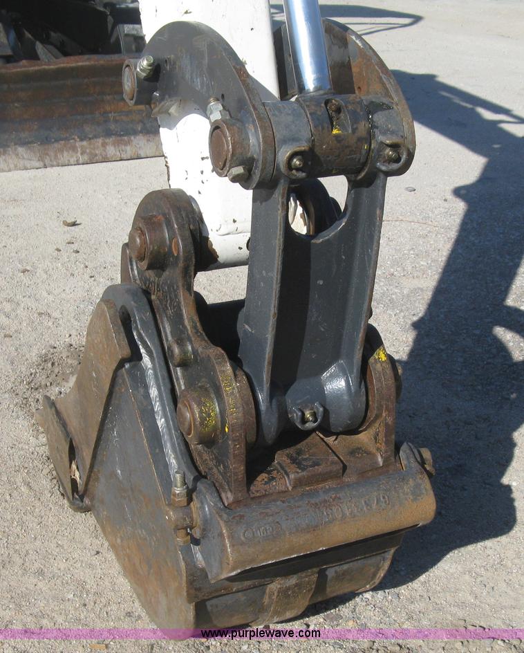 image for item J2891 2012 Bobcat E26 compact excavator