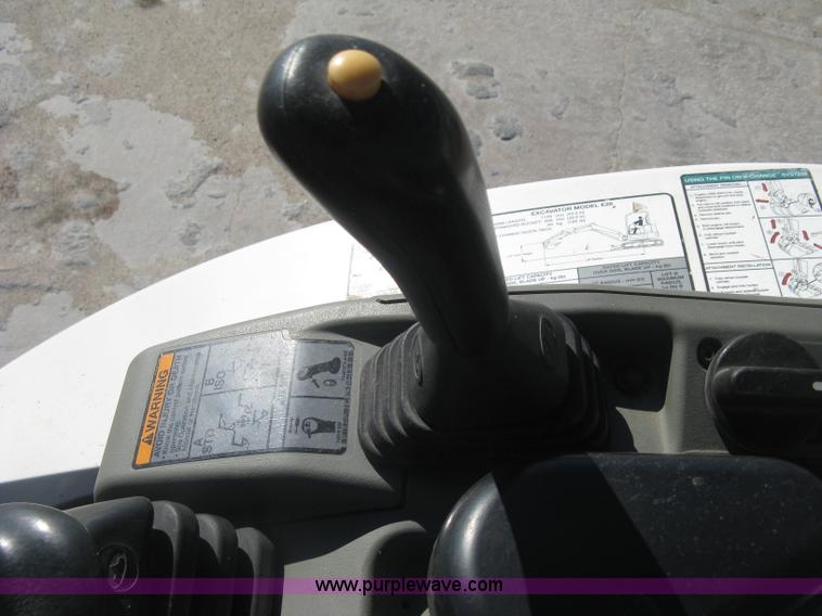 image for item J2891 2012 Bobcat E26 compact excavator