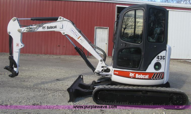 image for item J2902 2006 Bobcat 430HAG ZHS Fast Track compact excavator