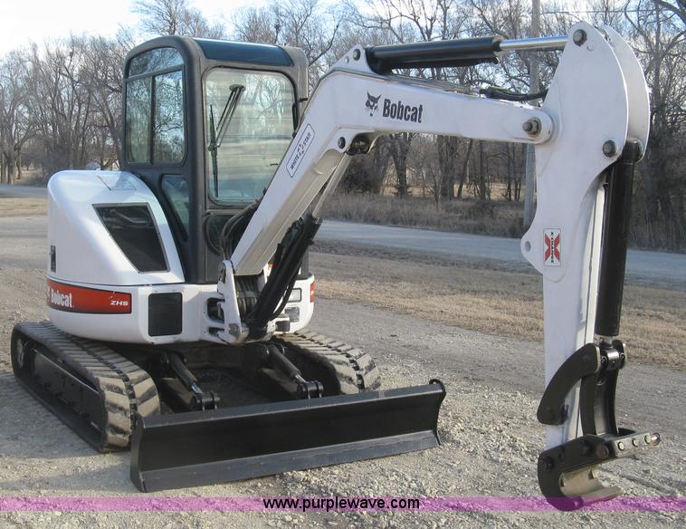 image for item J2902 2006 Bobcat 430HAG ZHS Fast Track compact excavator